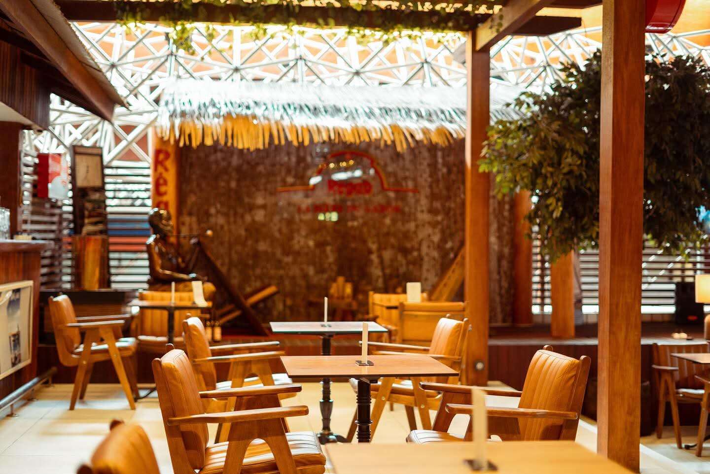 Banner Food Plaza